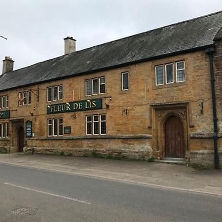 The Fleur-De-Lis Hotel Chiselborough Buitenkant foto