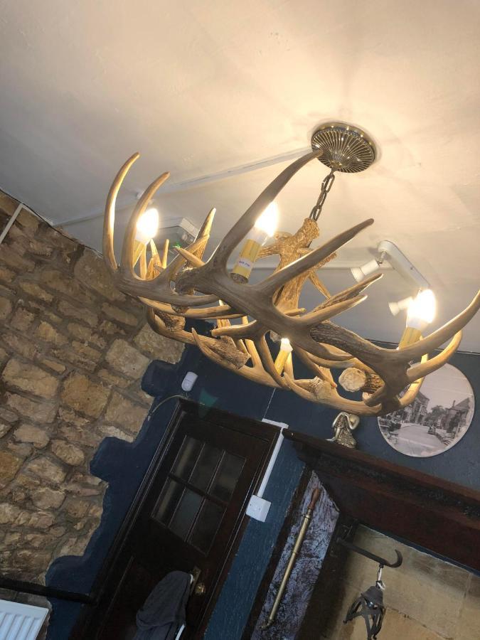 The Fleur-De-Lis Hotel Chiselborough Buitenkant foto